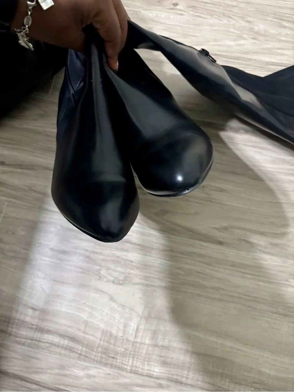 Liliana Raye 1 Black Knee-High Block Heel Boots 8.5